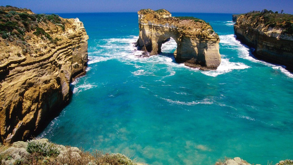 Mer turquoise agitée